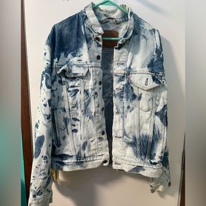 Levi’s vintage bleached jean jacket. Mens size xl